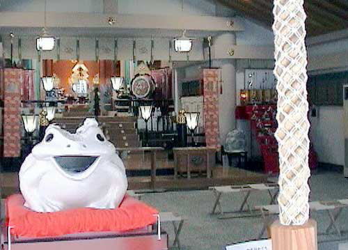 �񌩗`�ʐ_��